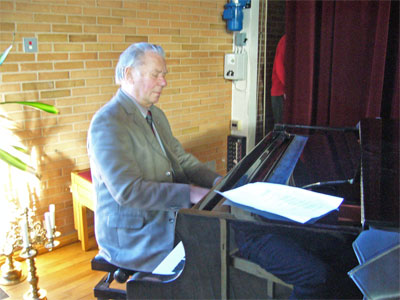 Leif Svensson vid pianot